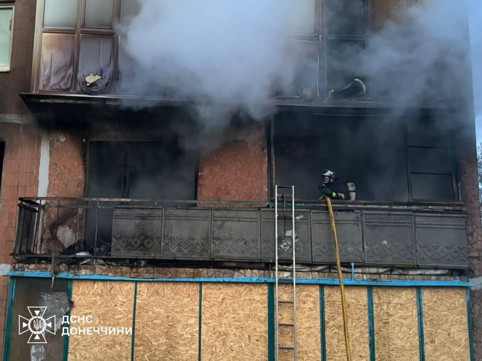 У Слов’янську під час пожежі загинув чоловік, жінку врятували