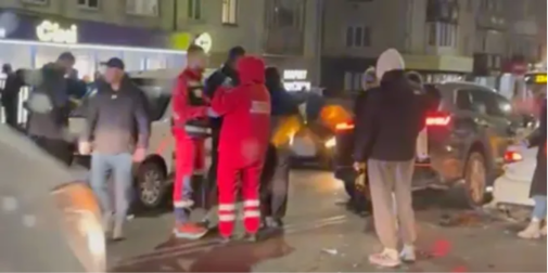 Зіткнулися п'ять автівок: повідомили деталі маштабної автотрощі у Луцьку