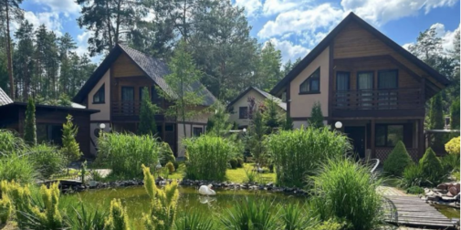 Поблизу озера Світязь продають дві популярні бази відпочинку за понад 16 млн грн