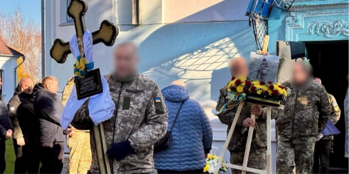 Нововолинська громада провела в останню путь воїна Олександра Білецького (фото)