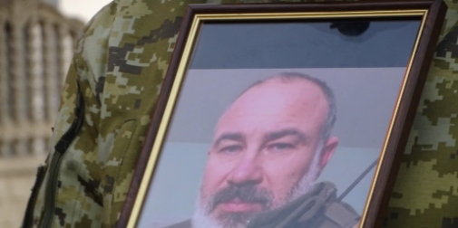 Упізнали лише за ДНК: на Волині попрощалися із воїном Віктором Кіцом (фото)