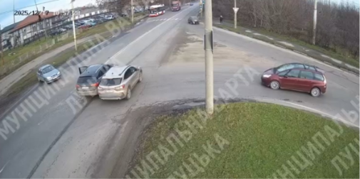 У Луцьку на перехресті вулиць Львівська – Європейська знову сталася ДТП (відео)