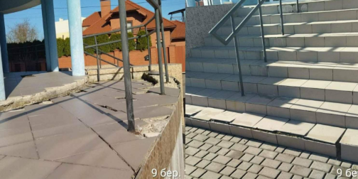 Бар'єри замість пандусів: як у Володимирі порушують права маломобільних груп населення (фото)