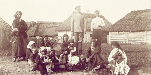 Як одягалися на свято волинянки майже 200 років тому (фото)