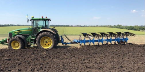 Скільки коштує зорати сотку на Волині: актуальні ціни у 2026 році