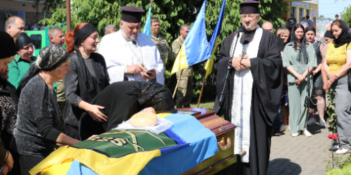 На Волині попрощалися із Захисником Віктором Миколайчуком (фото)