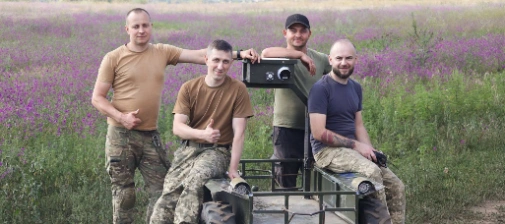 «Механік», «Валлі», «Мурзік» і «Таксист»: четверо волинян розвивають напрямок наземних дронів у 100-й бригаді