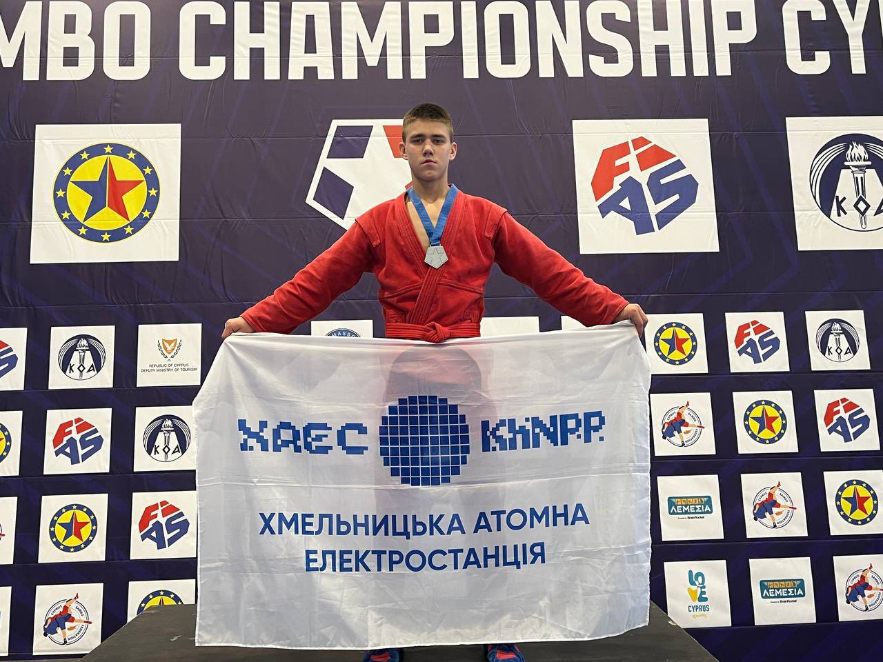 Юний спортсмен з Нетішина – срібний призер чемпіонату Європи з самбо
