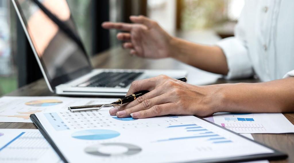 Освіта, медицина й комуналка: де на Хмельниччині зафіксували найбільші бюджетні втрати