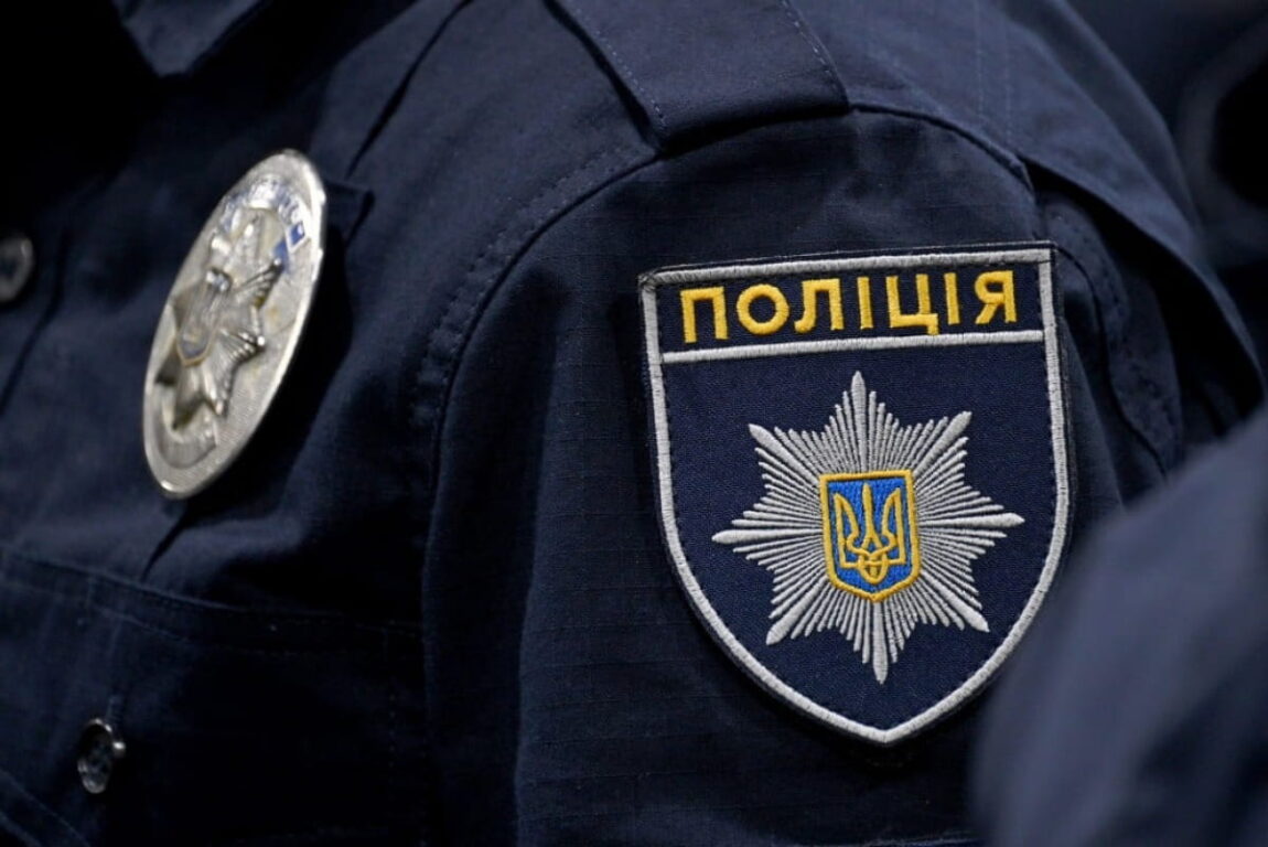 У Великодню неділю в Одесі поліціянтка потрапила в гучний скандал ─ розпочато службове розслідування