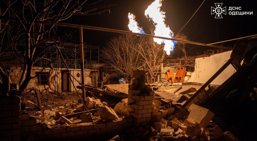 Черговий дроновий терор Одещини: виникли пожежі та руйнування