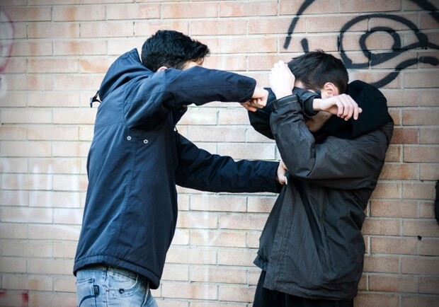 Не сподобалась поведінка дівчині: в Ізмаїлі засудили підлітка, який вирішив провчити однолітка