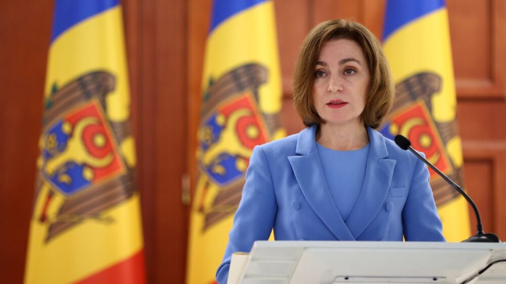 Від брехні в резюме до відставки прем’єра: як один скандал похитнув владу в Молдові