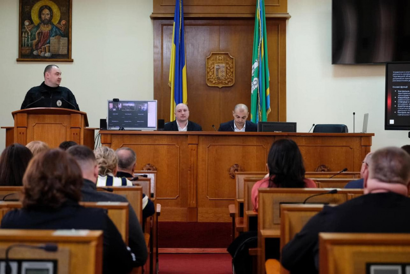 У Чернівецькій районній раді склали присягу п'ять нових депутатів