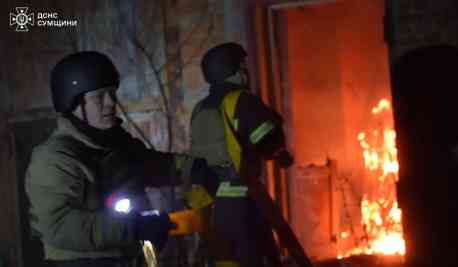 Вранці рашисти атакували Суми: сталася пожежа