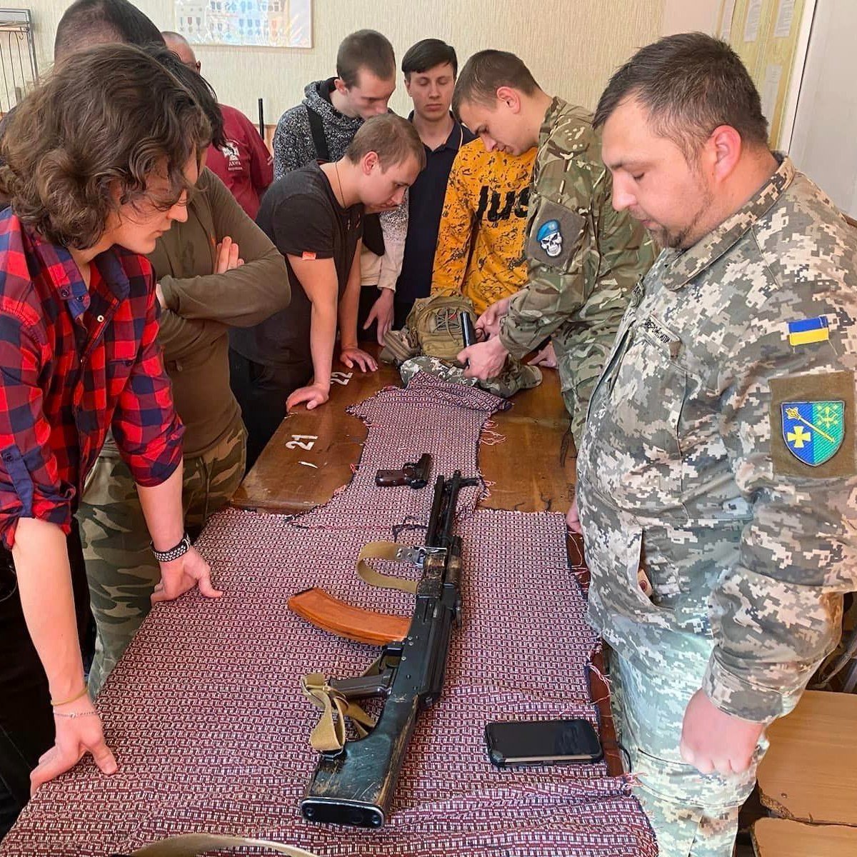 На Кременчуччині провели військові збори по «Захист України» з випускниками