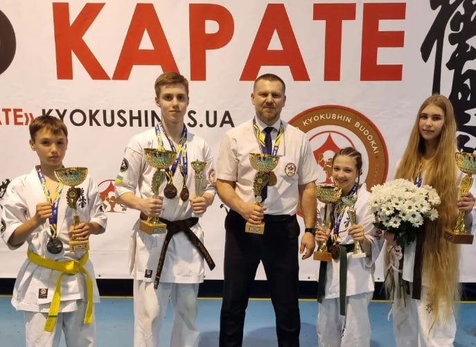 Кременчуцькі спортсмени стали призерами на чемпіонаті України з кіокушин карате
