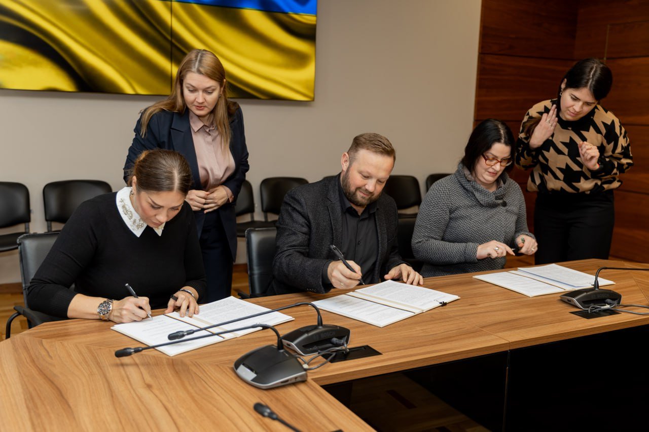 Кременчук і Полтавська ОВА підписали тристоронній меморандум про розвиток відновлювальної енергетики