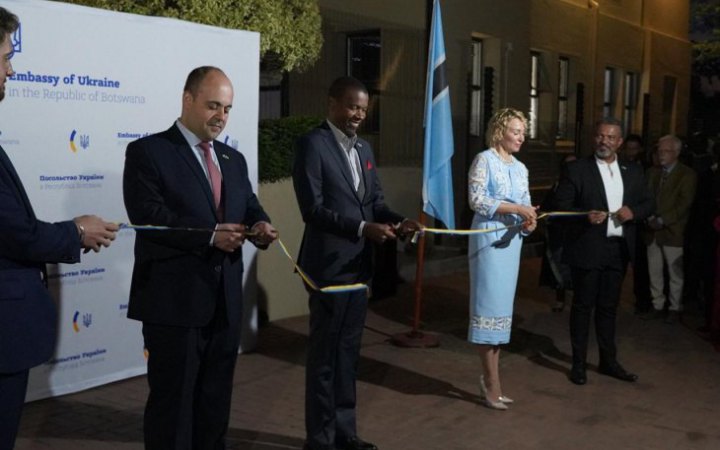 Україна відкрила посольство в Ботсвані