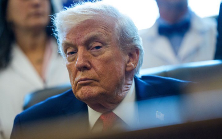 Трамп знову натякнув, що не виключає третій термін свого президентства