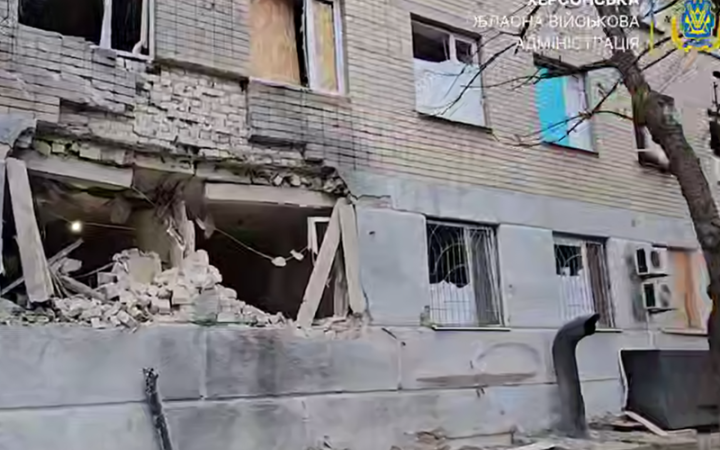 У Херсоні через російський обстріл постраждала цивільна