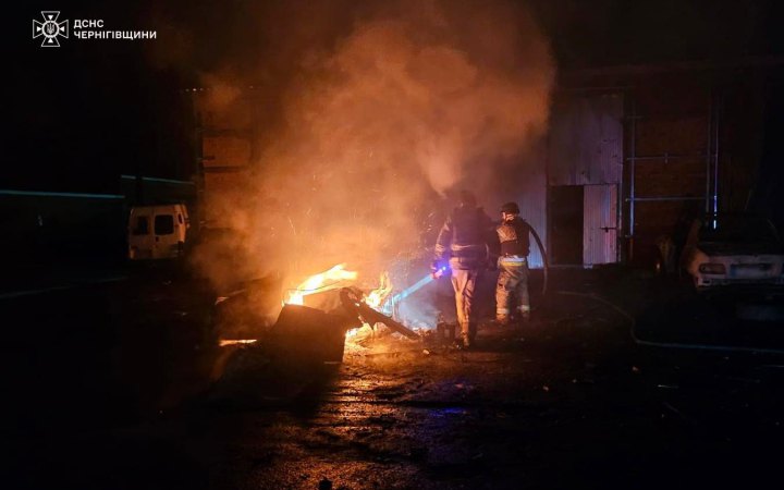 На Чернігівщині російський дрон атакував цивільне авто