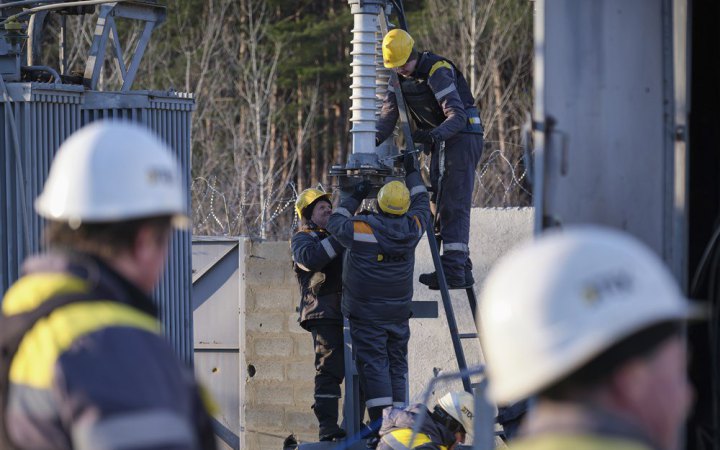 Росіяни атакували дроном енергетиків на Херсонщині