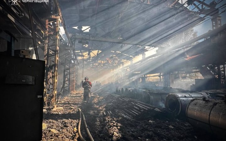 Через російські обстріли на Чернігівщині пошкоджені підприємства, пекарня та будинки