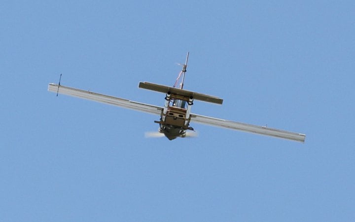 У Харкові російський безпілотник упав біля багатоповерхівки