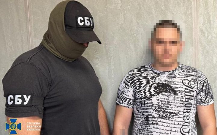 СБУ затримала чоловіка під час встановлення “відеопастки” поблизу військового об’єкта на Рівненщині