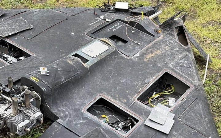 У Києві уламки російських дронів упали в трьох районах: є постраждалі (оновлено)