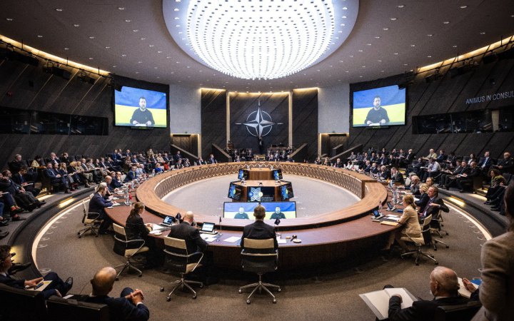 Столтенберг озвучив результати засіданні Ради Україна-НАТО за участі Зеленського