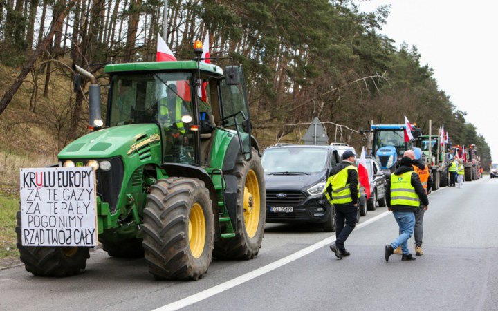 Польські фермери розблокували рух вантажівок на двох пунктах пропуску