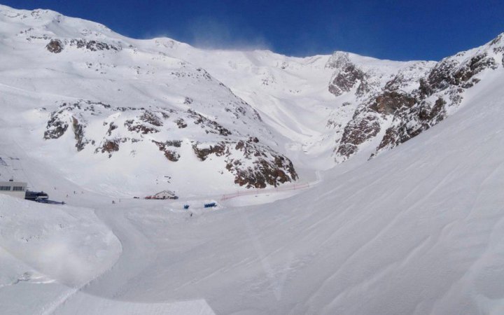 У Франції двоє лижників загинули через сходження лавини в Альпах