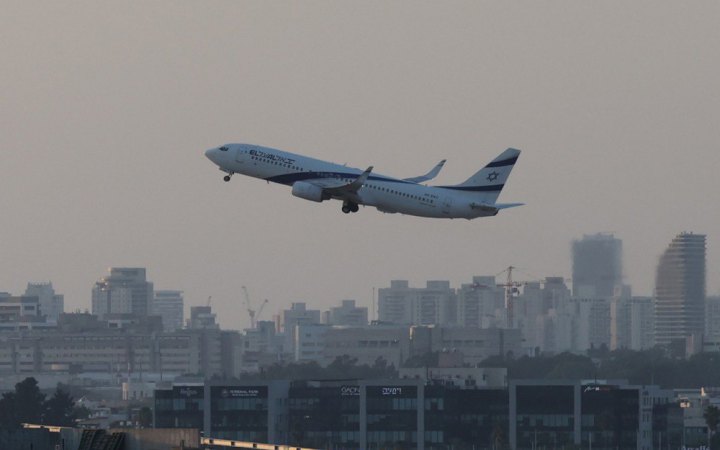 Авіакомпанії призупинили рейси на Близький Схід після ударів США та Ізраїлю по Ірану