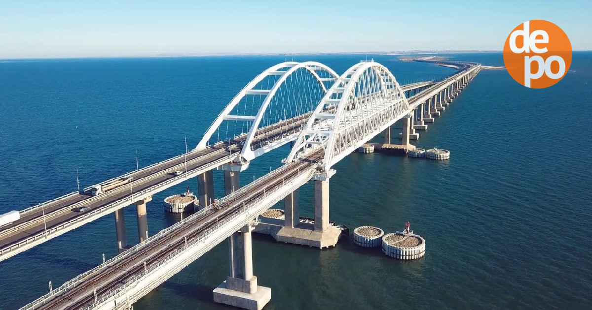 Кримський міст закрили для проїзду електромобілів