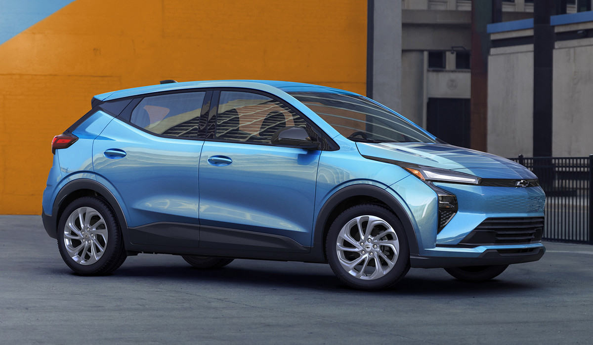 Від $29 000: електромобіль Chevrolet Bolt нового покоління показали офіційно