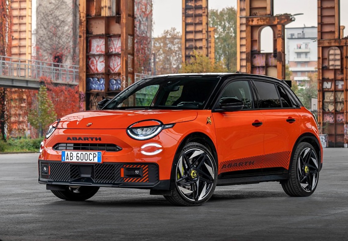 Електричний кросовер Abarth 600e отримав топову версію