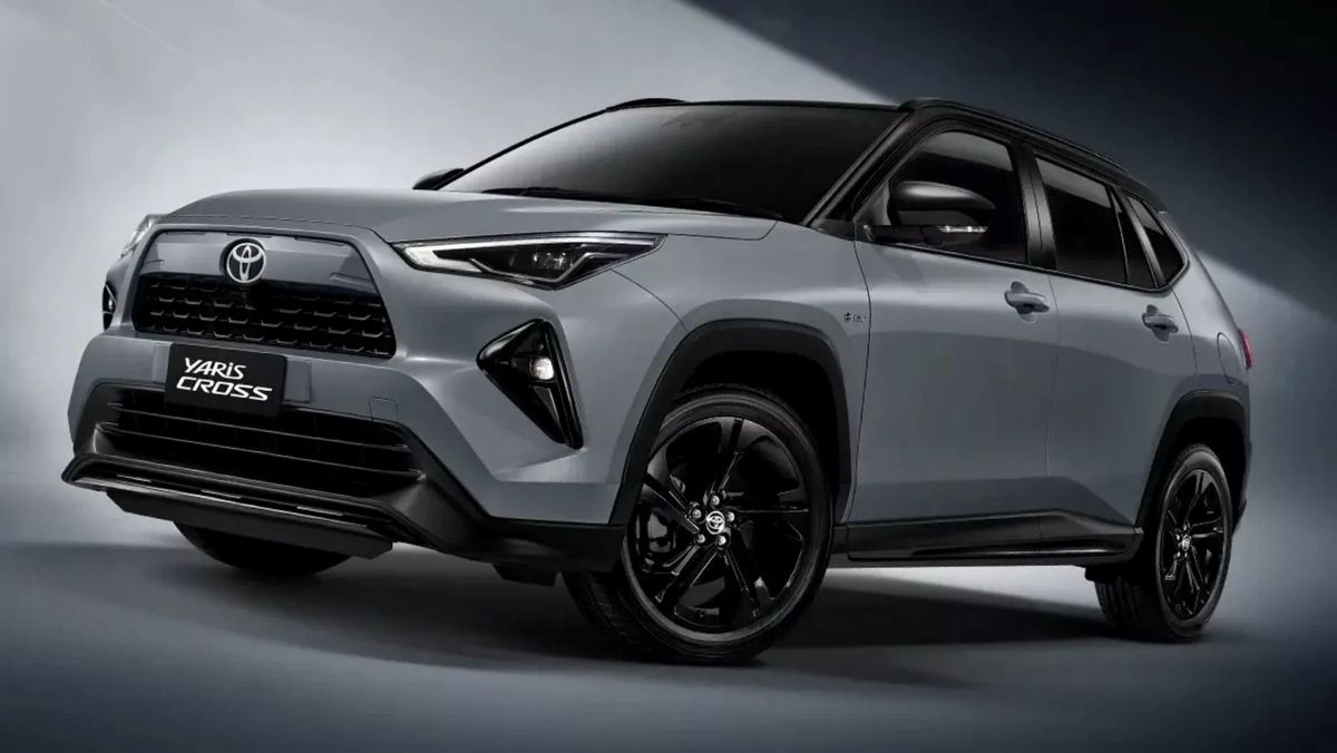 Гібридний кросовер Toyota Yaris Cross отримав “темну” версію