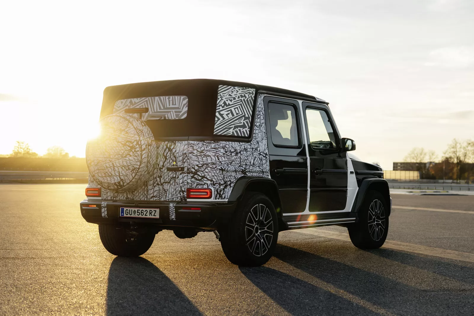 Ефектний гібрид: Mercedes-Benz G-Class отримає новий тип кузова