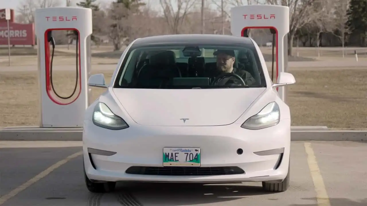 У Канаді знайшли Tesla Model 3 з пробігом понад 600 000 км: що з батареєю