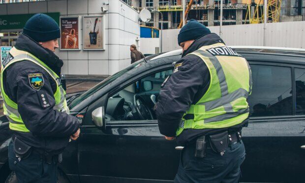 Оштрафують при першій зупинці: водіїв в Україні попередили про часте порушення