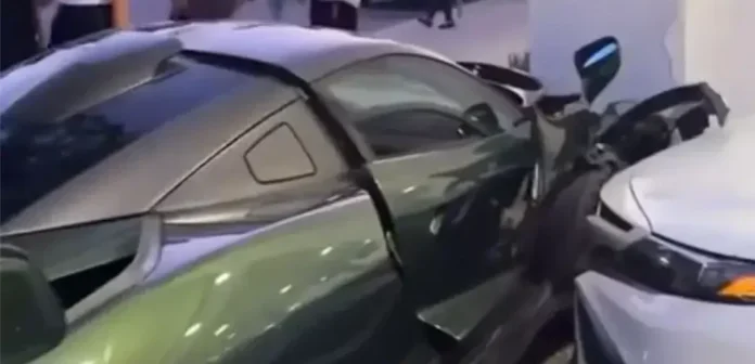 ДТП на мільйон доларів: дуже дороге і рідкісне авто розбили об стіну (відео)
