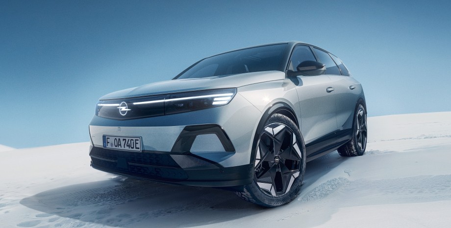 Представлено найпотужніший і найшвидший кросовер Opel (фото)