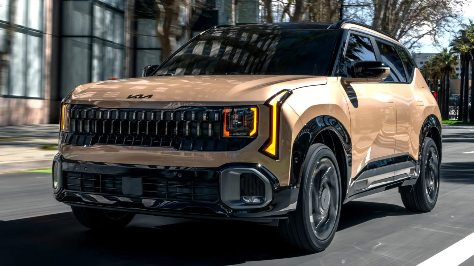 Kia радикально оновила Seltos: кросовер став схожим на флагманські моделі бренду