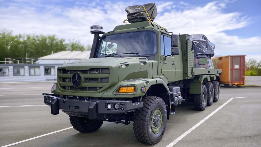Mercedes-Benz та Daimler Truck демонструють майбутнє військової логістики на Eurosatory 2026