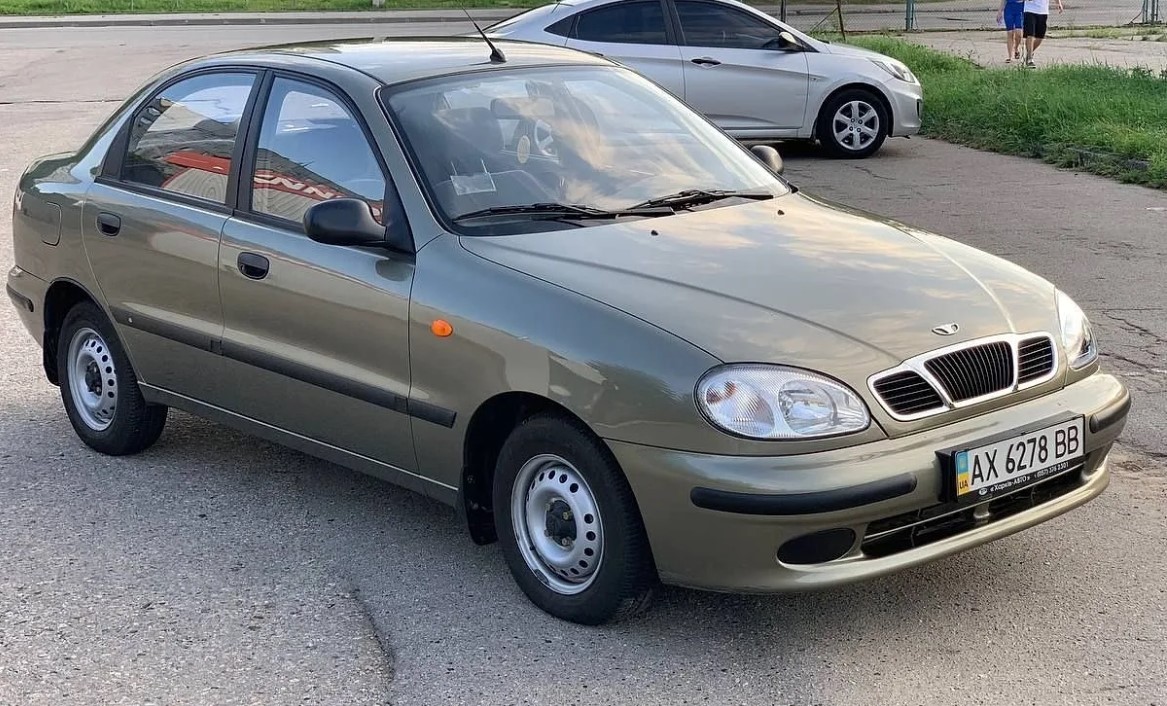 У Харкові виставили на продаж Daewoo Sens 2007 року в стані капсули часу