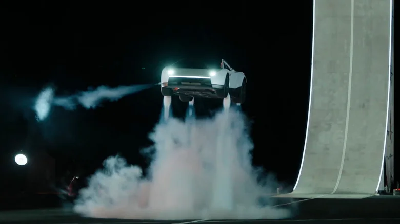 Tesla Roadster: інженерний прорив та амбіції електромобіля з ракетними технологіями