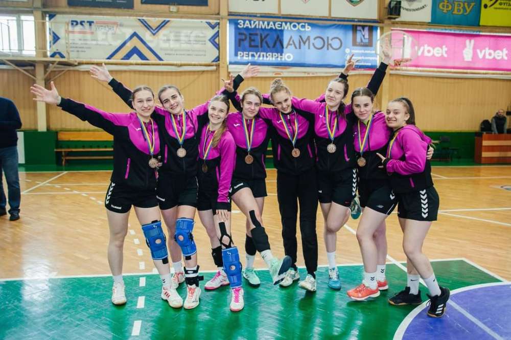 Тернопільська гандбольна команда стала бронзовим призером Чемпіонату України