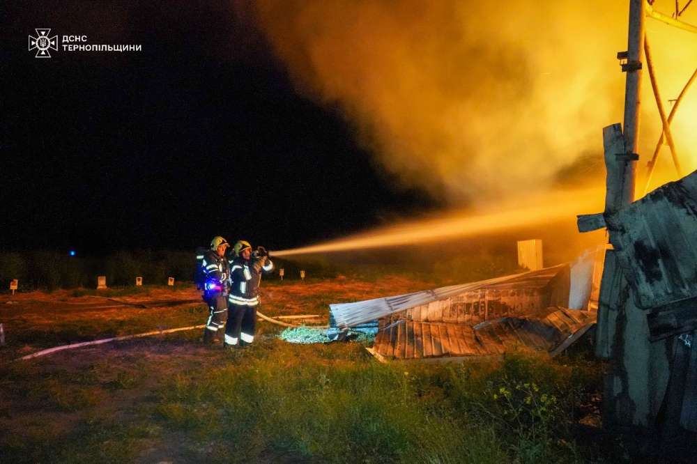 У селі Ангелівка на Тернопільщині згорів деревообробний цех